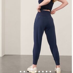 ATHLETA Venice High Rise Jogger Navy